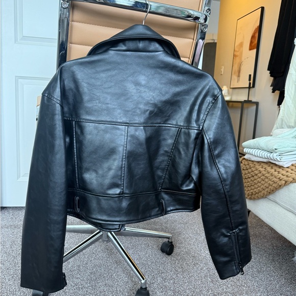 Lioness Black Leather Jacket - Picture 4 of 5